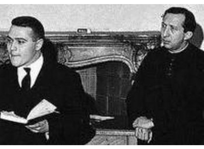 Un giovane Luigi Negri con don Giussani Un giovane Luigi Negri con don Giussani
